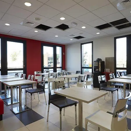 فندق Premiere Classe Lyon - Priest Eurexpo سانت-بريست